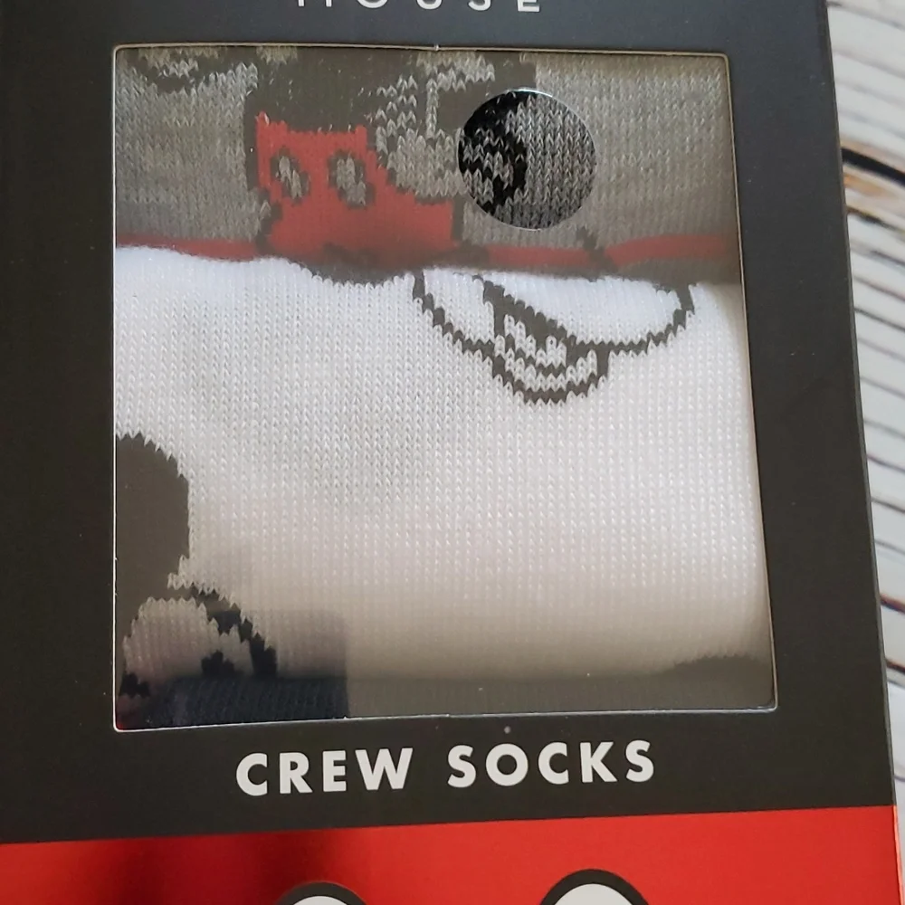 🆕️ CUTE DISNEY MICKEY MOUSE BOXED CREW SOCKS (3 PAIRS) ❤️🖤